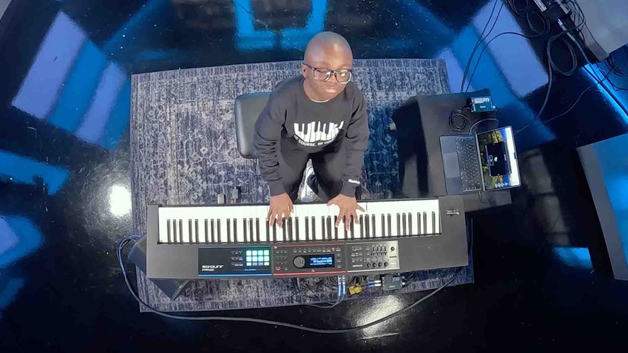 Jude Kofie - "Praise Him In Advance"