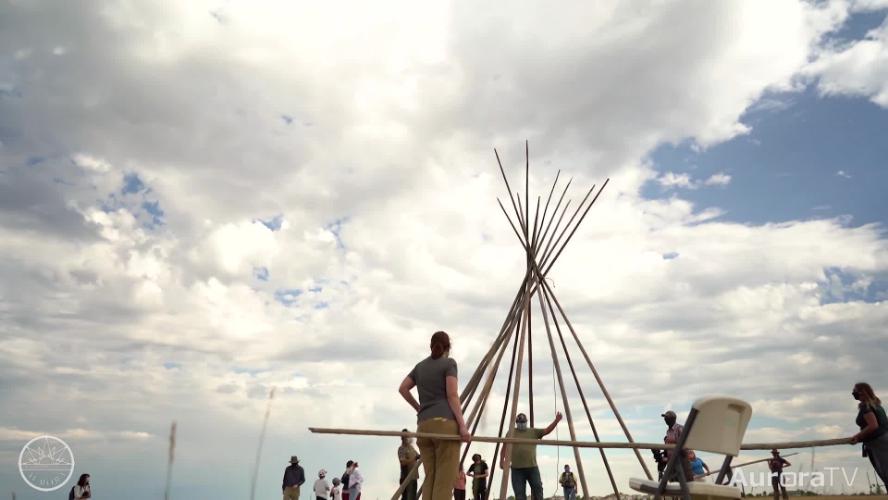 New Tipi Goes Up at Aurora’s Plains Conservation Center