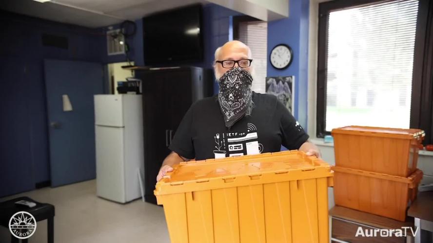 Aurora Police Pay it Forward