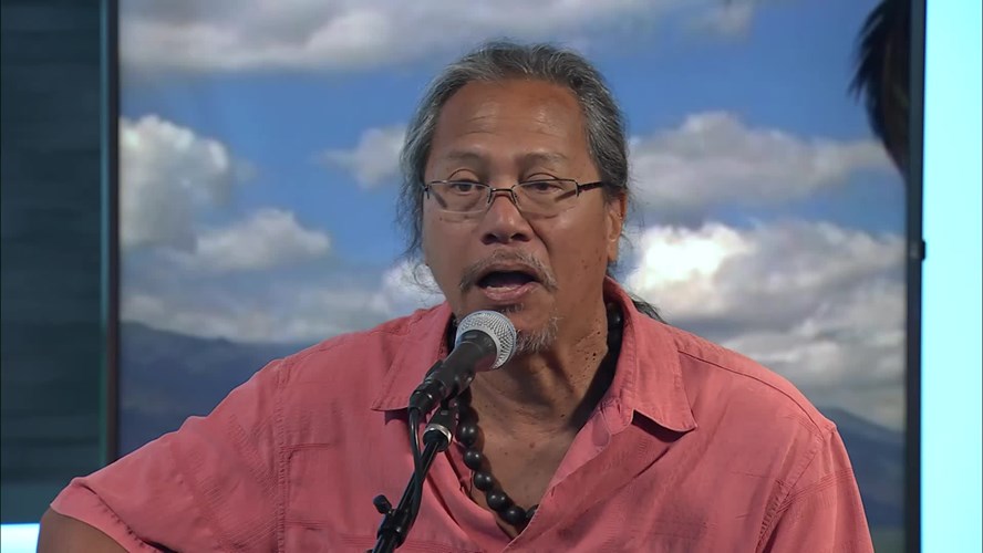 Aurora On Stage - Mark Kahalekulu Kona Kai Opua