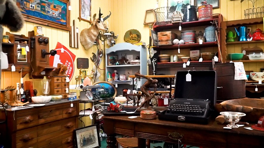 Heirlooms Antique Mall