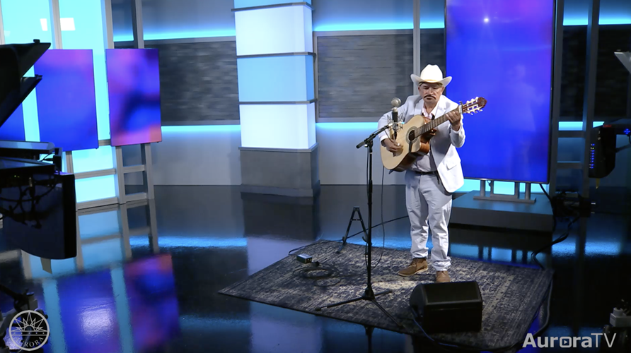 Aurora On Stage - José Hernández, "Me Voy a Vivir al Cielo" (I’m Going to Live in Heaven)